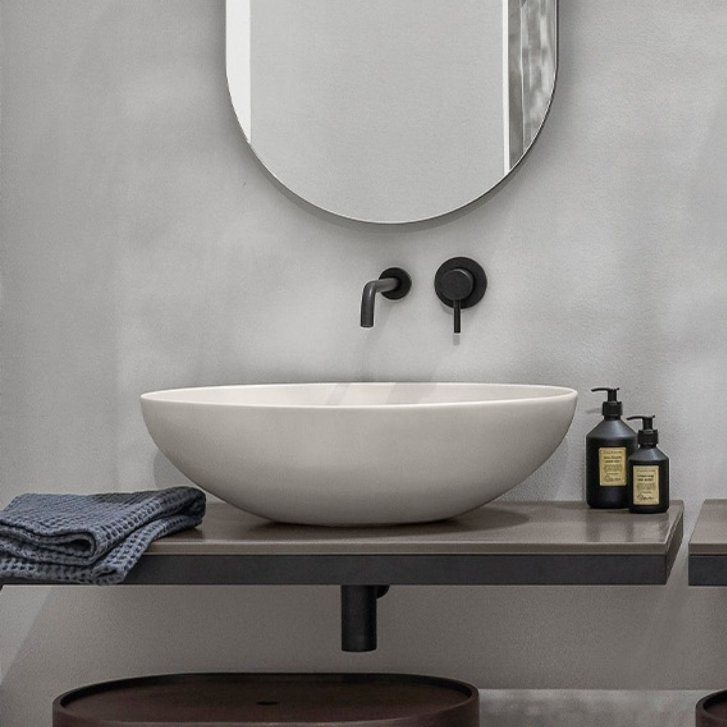 # BACINELLA DA APPOGGIO ECO da 62cm - CIELO proposta moderna e compatta per ambienti bagno dinamici e raffinati