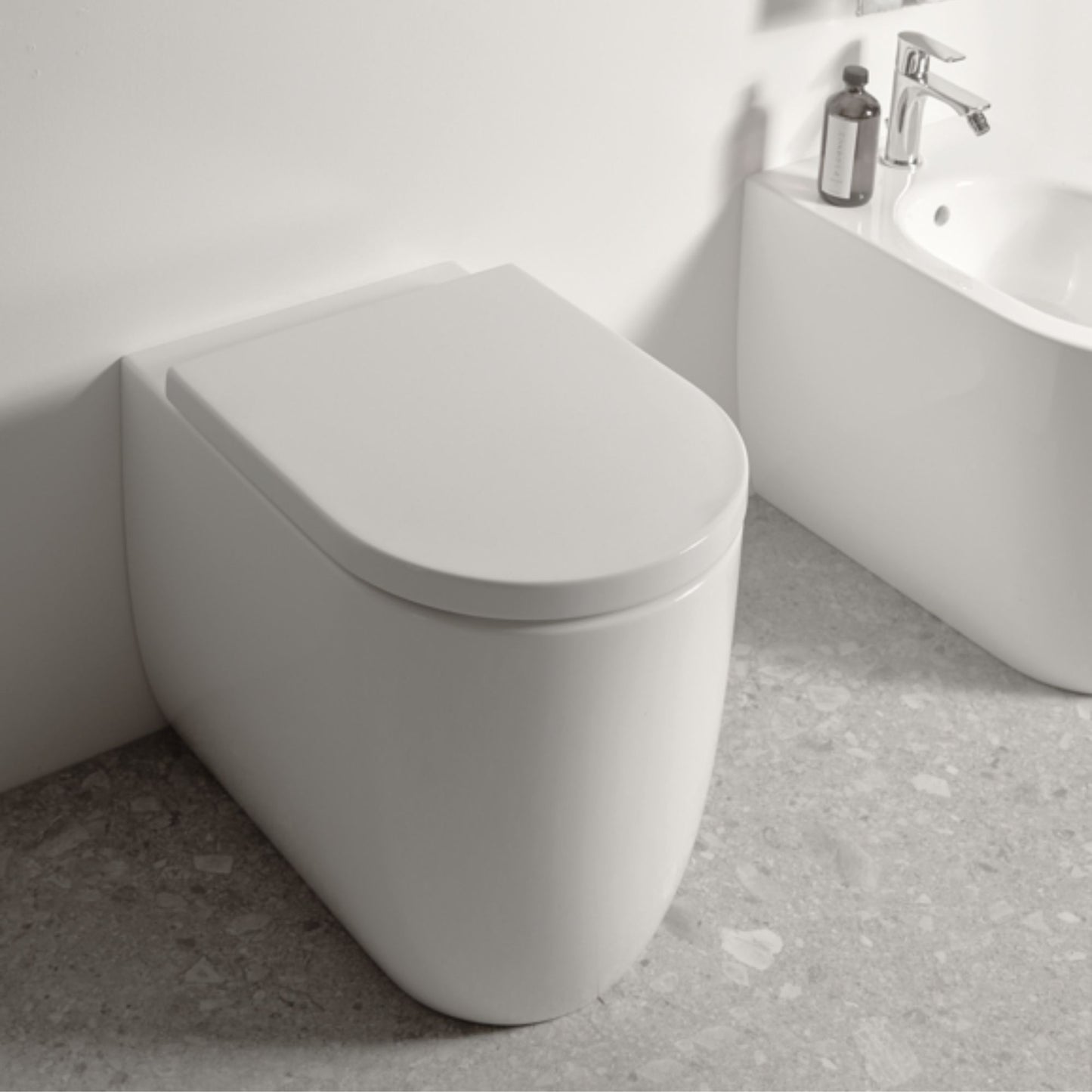IDEAL STANDARD BLEND CURVE VASO BIANCO a terra universale filo parete AquaBlade