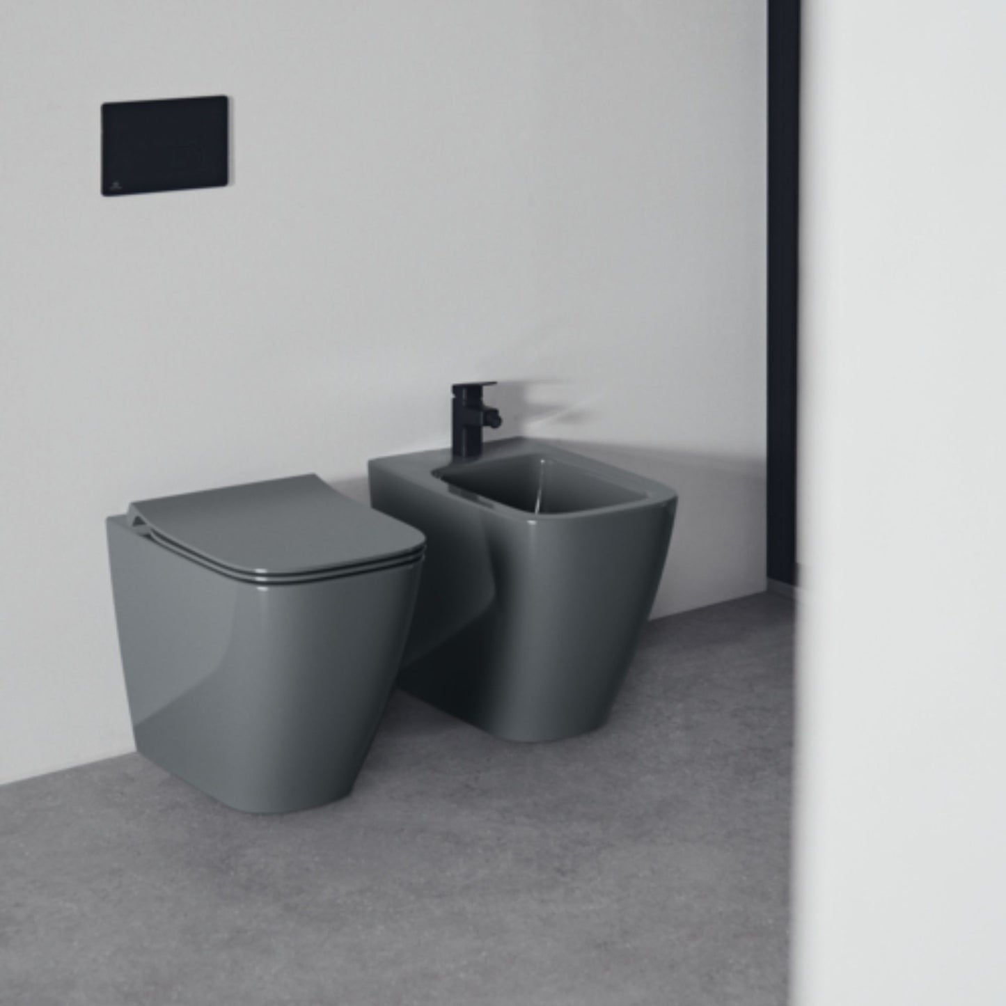 IDEAL STANDARD I.LIFE B SEDILE SLIM GRIGIO LUCIDO CHIUSURA RALLENTATA per vaso wc bagno