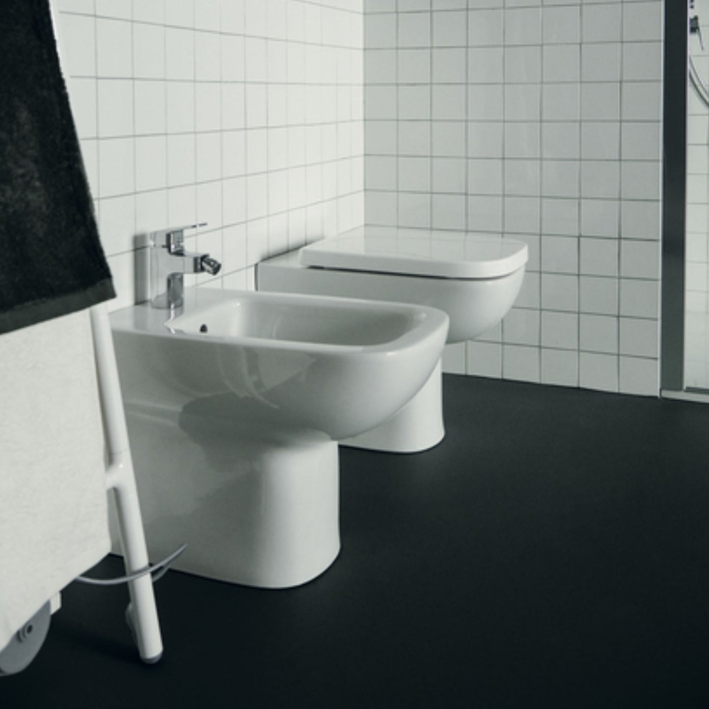 IDEAL STANDARD I.LIFE A BIDET BIANCO a terra monoforo per installazione filo parete