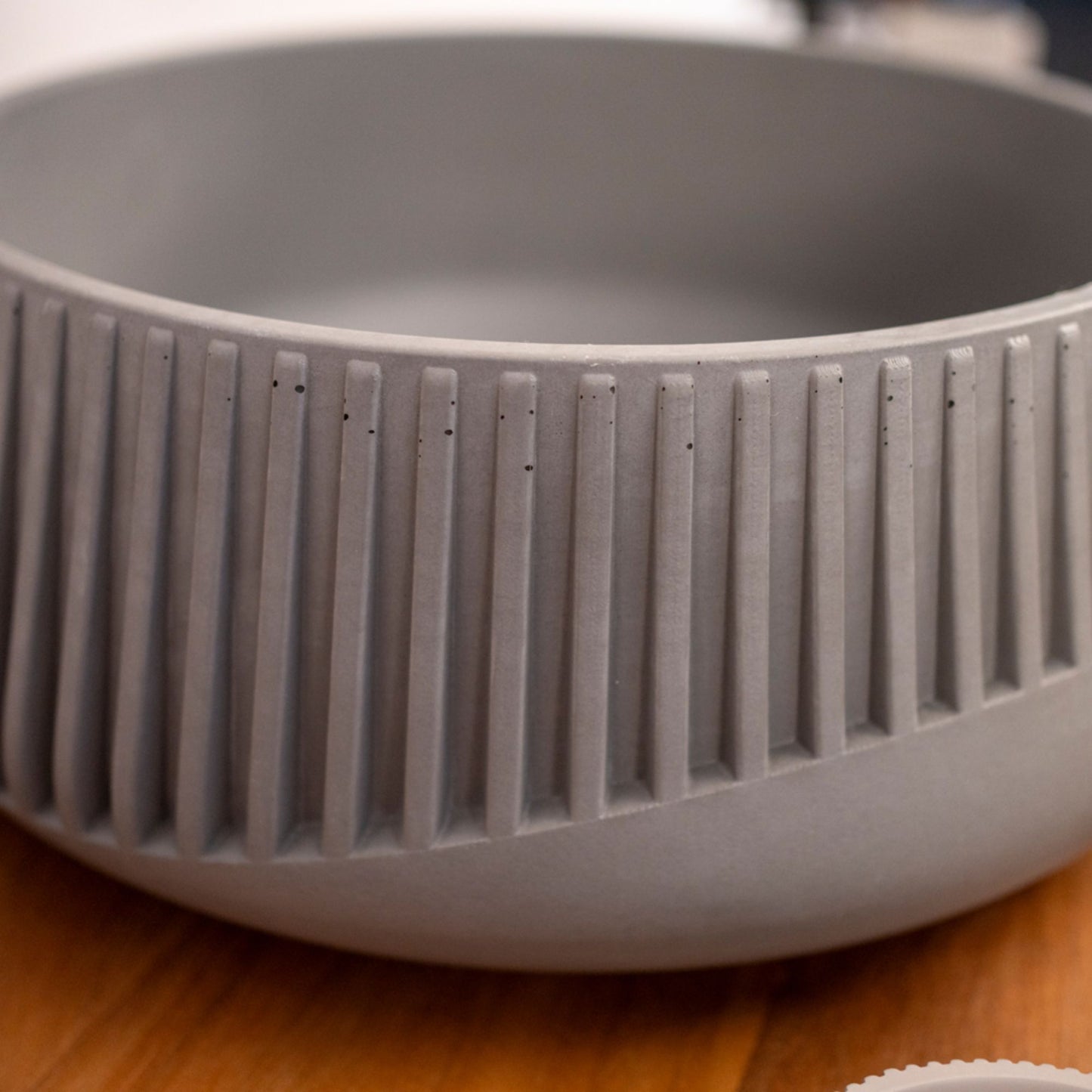 LAVABO GEAR 39Ø in cemento e resina - CIPÍ lavandino stile industrial o urban cottage, finitura materica