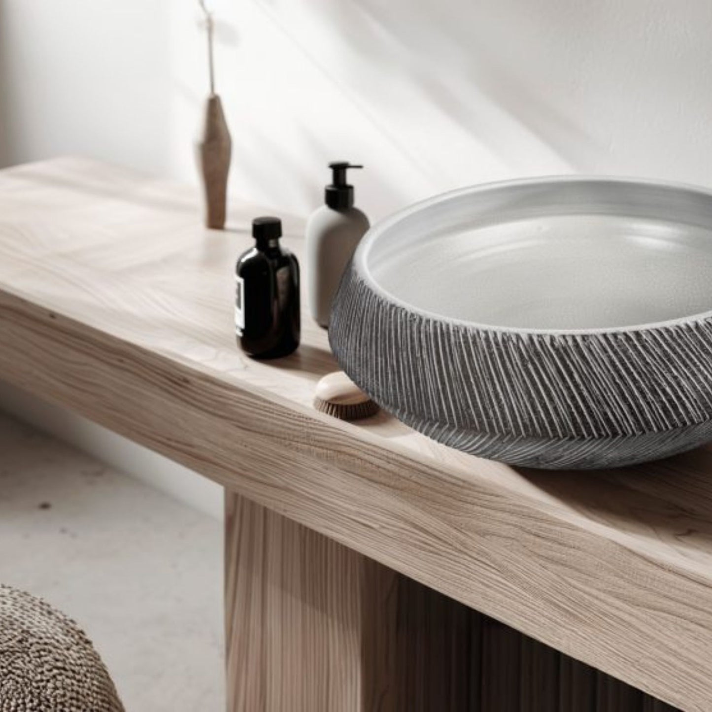 LAVABO TUAREG in argilla decorata a mano - CIPÍ design etnico Made in Italy, fascino artigianale e senza tempo