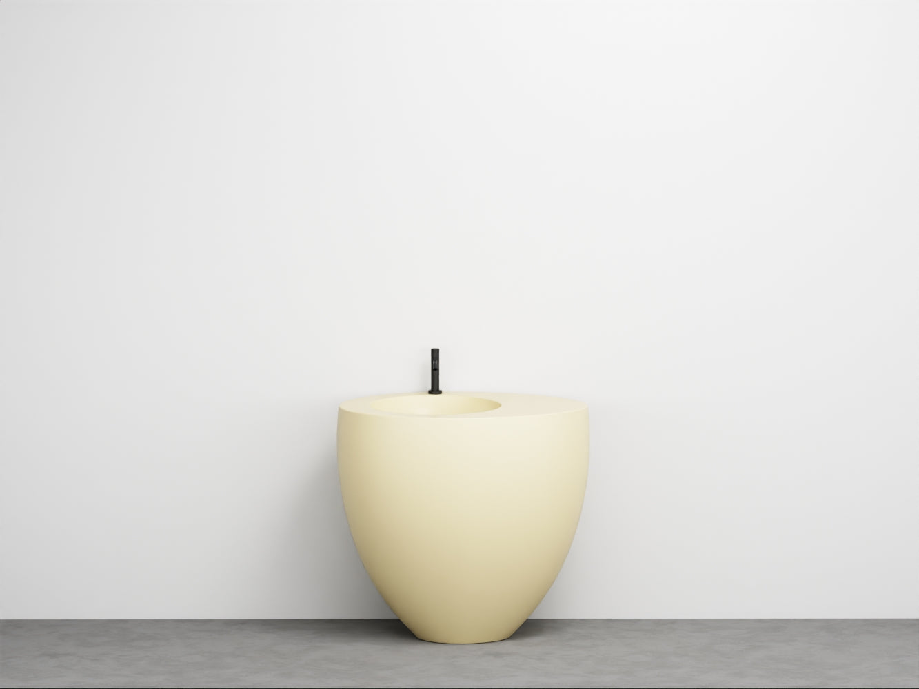 # LAVABO FREESTANDING LE GIARE - CIELO Realizzato in ceramica di alta qualità per un bagno sinuoso e austero