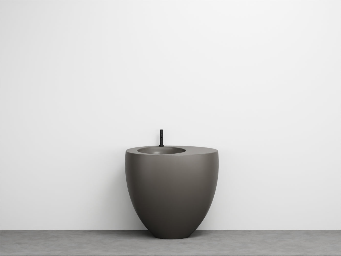 # LAVABO FREESTANDING LE GIARE - CIELO Realizzato in ceramica di alta qualità per un bagno sinuoso e austero