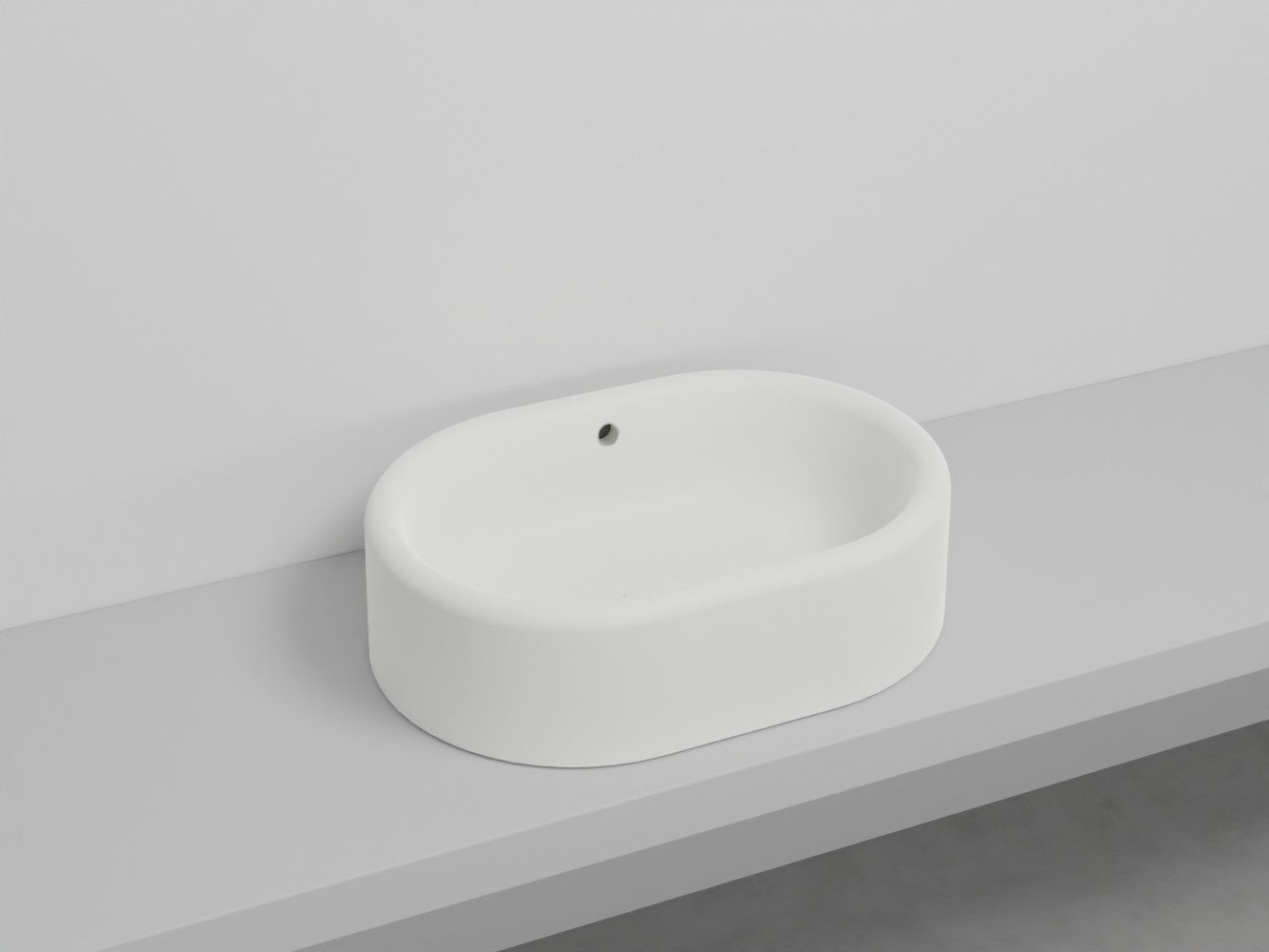 # LAVABO OVALE DA APPOGGIO ITACA con TROPPOPIENO - CIELO in ceramica con finiture pregiate e stile moderno
