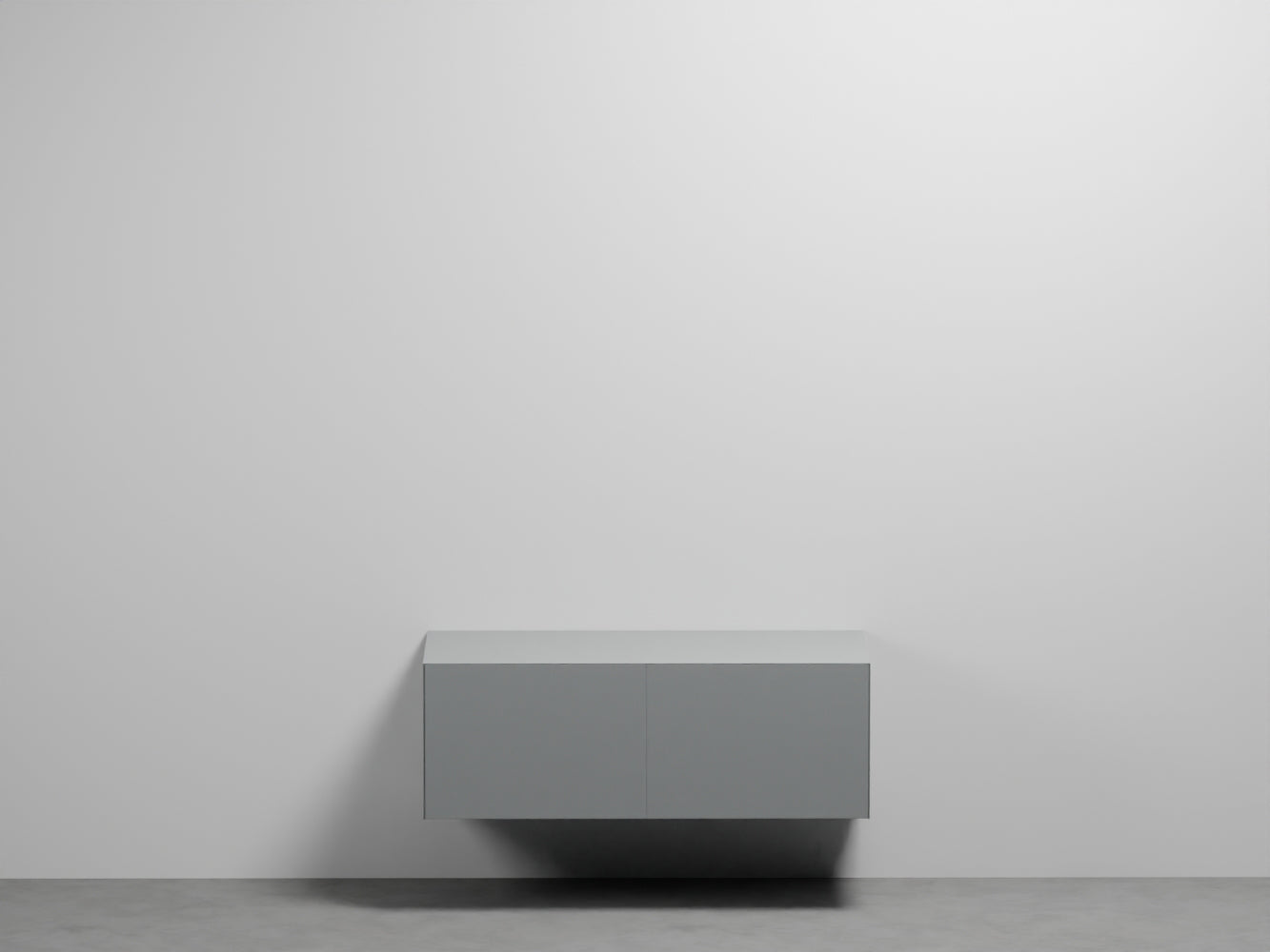 # MOBILE SOSPESO DELFO 113 con FRONTALE CASSETTI LISCIO SENZA FORI - CIELO per bagno
