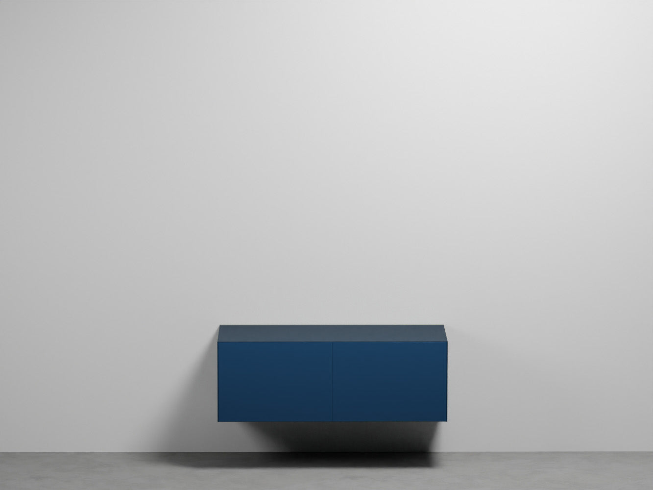 # MOBILE SOSPESO DELFO 113 con FRONTALE CASSETTI LISCIO SENZA FORI - CIELO per bagno
