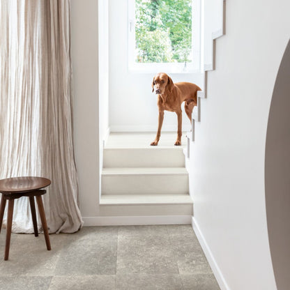 Pavimento in Laminato CAPTURE MUSE ARDESIA DEL CREPUSCOLO QUICK-STEP effetto pietra compatibilità con riscaldamento a pavimento per ambienti domestici