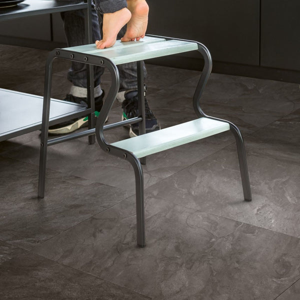 Pavimento in Laminato CAPTURE MUSE ARDESIA GRIGIA QUICK-STEP effetto ardesia grigia impermeabile con bisellatura naturale, posa Uniclic e classe 32