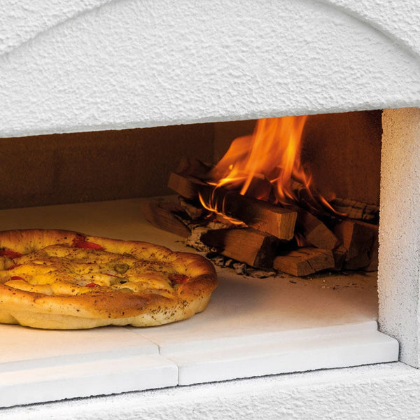 Barbecue in cemento a legna GARGANO ROSSO CON FORNO e GRIGLIA - PALAZZETTI ideale per pane, pizza e grigliate in giardino