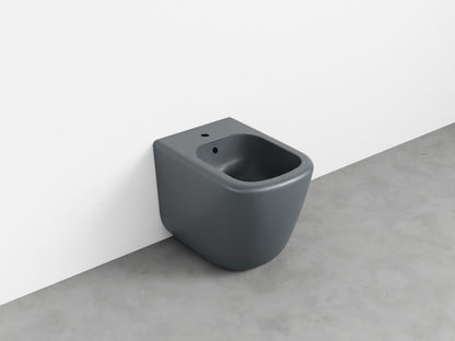 # BIDET A TERRA monoforo ERA - CIELO installazione a filo parete, con troppopieno e fissaggi inclusi