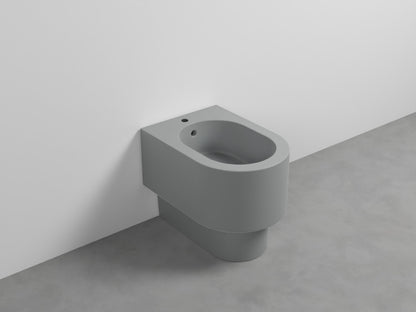 # BIDET A TERRA OTIS in ceramica filo muro monoforo - CIELO Le linee morbide lo rendono ideale per bagni moderni ed eleganti