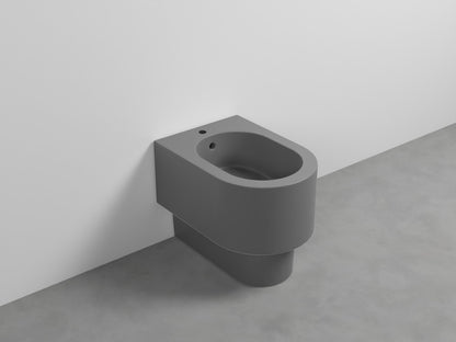 # BIDET A TERRA OTIS in ceramica filo muro monoforo - CIELO Le linee morbide lo rendono ideale per bagni moderni ed eleganti