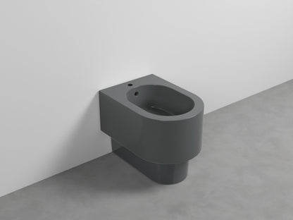 # BIDET A TERRA OTIS in ceramica filo muro monoforo - CIELO Le linee morbide lo rendono ideale per bagni moderni ed eleganti