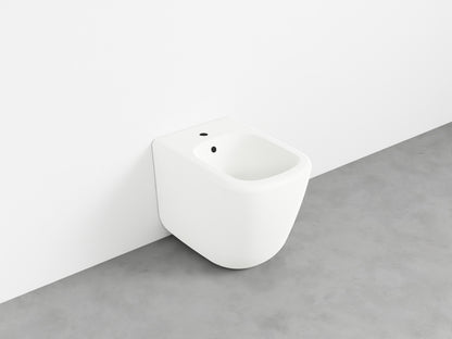 # BIDET A TERRA monoforo ERA - CIELO installazione a filo parete, con troppopieno e fissaggi inclusi