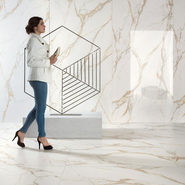# CALACATTA GOLD Gres porcellanato effetto marmo - TAGINA piastrelle dall'eleganza naturale, venature oro su fondo bianco