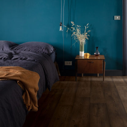 Pavimento in Laminato CAPTURE ROVERE CERATO SCURO QUICK-STEP resistente ai graffi e compatibile con riscaldamento a pavimento per ambienti residenziali