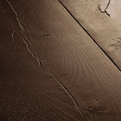 Pavimento in Laminato CAPTURE ROVERE CERATO SCURO QUICK-STEP resistente ai graffi e compatibile con riscaldamento a pavimento per ambienti residenziali