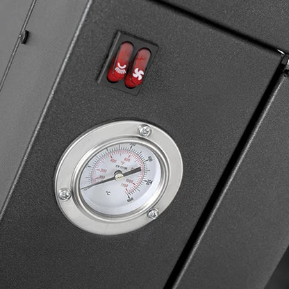 Dettaglio del forno a legna Domus