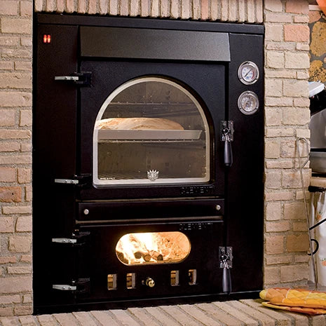 Particolare del forno da incasso Clementi Master