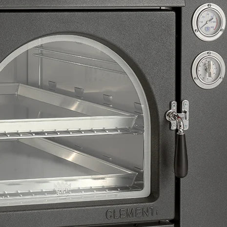 Sportelli in ghisa del forno Clementi Master