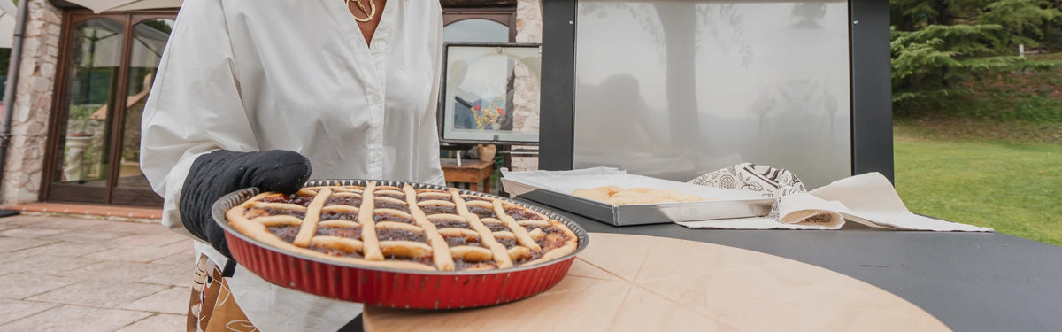 Forno da incasso Clementi Smile in una cucina da esterno