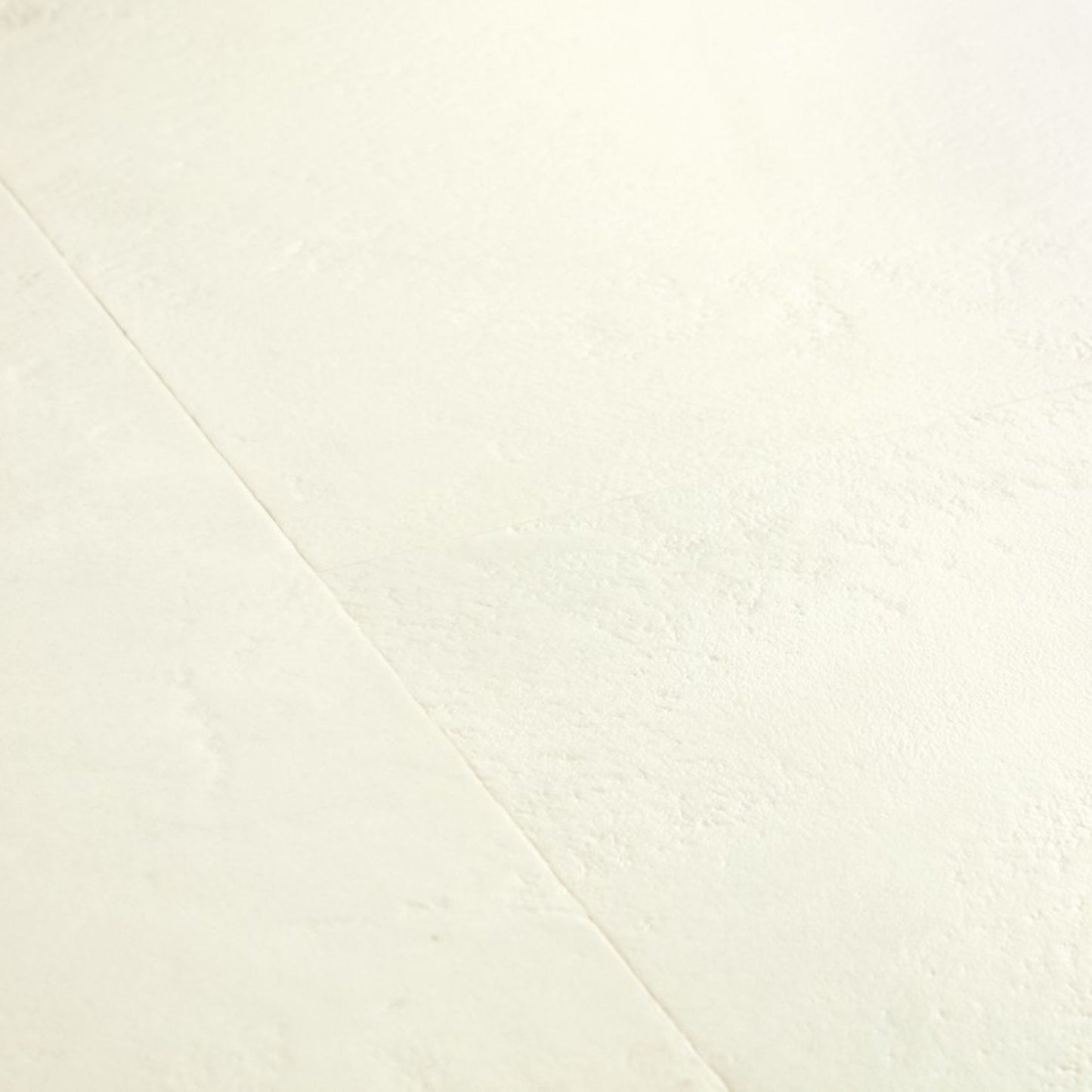 Pavimento in Laminato CAPTURE MUSE GESSO QUICK-STEP effetto pietra bianco resistenza per ambienti domestici intensamente vissuti