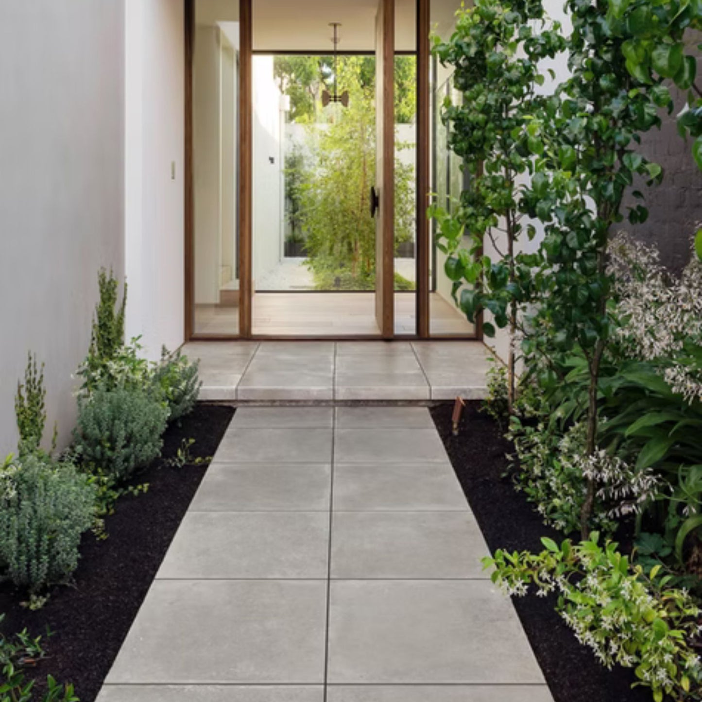 HERITAGE SAVOIA ITALIA Piastrelle in gres porcellanato effetto pietra belga per pavimenti e rivestimenti di design