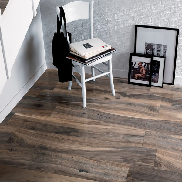 # KAURI - LA FABBRICA AVA gres porcellanato effetto legno dallo stile evocativo
