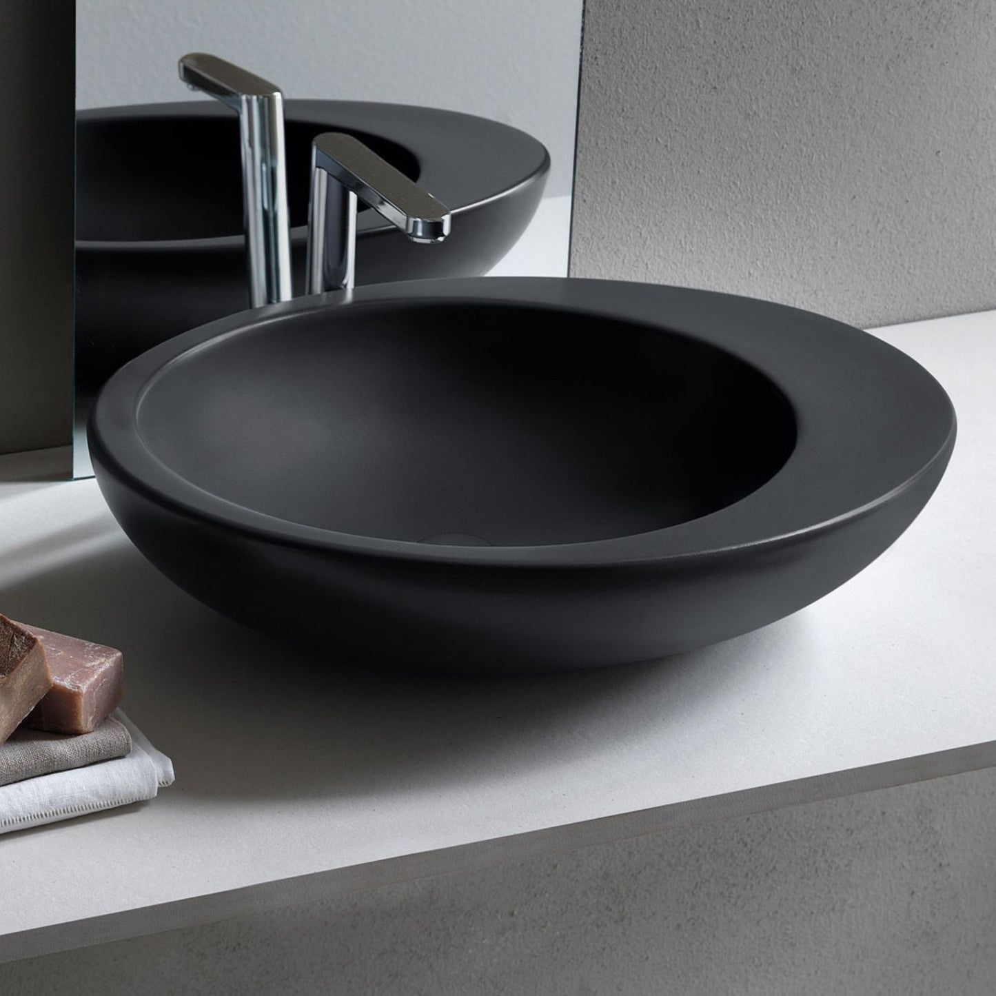 # LAVABO DA APPOGGIO LE GIARE 60 - CIELO capolavoro del design italiano che trasformerà il vostro bagno in un ambiente di pura armonia