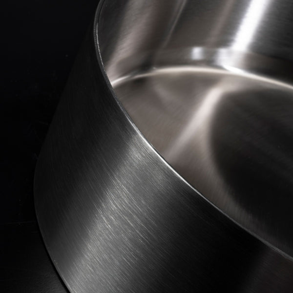 LAVABO FOYER OVALE in acciaio inox PVD - CIPÍ lavandino Design sottile, saldatura invisibile e forma ellittica elegante