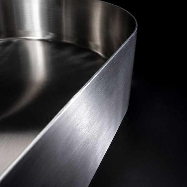 LAVABO FOYER OVALE in acciaio inox PVD - CIPÍ lavandino Design sottile, saldatura invisibile e forma ellittica elegante