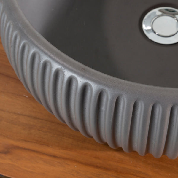 LAVABO PLISSE ROUND in cemento e resina - CIPÍ lavandino dal design moderno e superfici materiche uniche