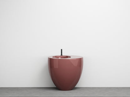 # LAVABO FREESTANDING LE GIARE - CIELO Realizzato in ceramica di alta qualità per un bagno  sinuoso e austero