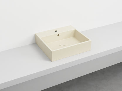 # LAVABO RETTANGOLARE SMILE 50 in ceramica - CIELO garantisce un risultato di grande impatto estetico per il tuo bagno
