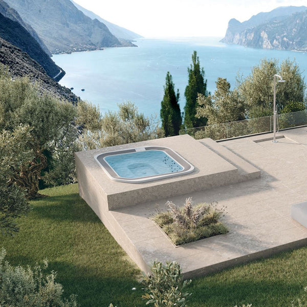 # MINIPISCINA IDROMASSAGGIO da esterno MOON SPA - NOVELLINI Vasca idromassaggio luxury experience