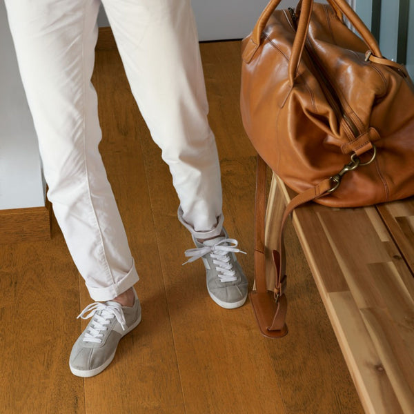 Pavimento in Laminato CAPTURE MERBAU QUICK-STEP effetto legno rosso impermeabile con tecnologia Scratch Guard, posa Uniclic