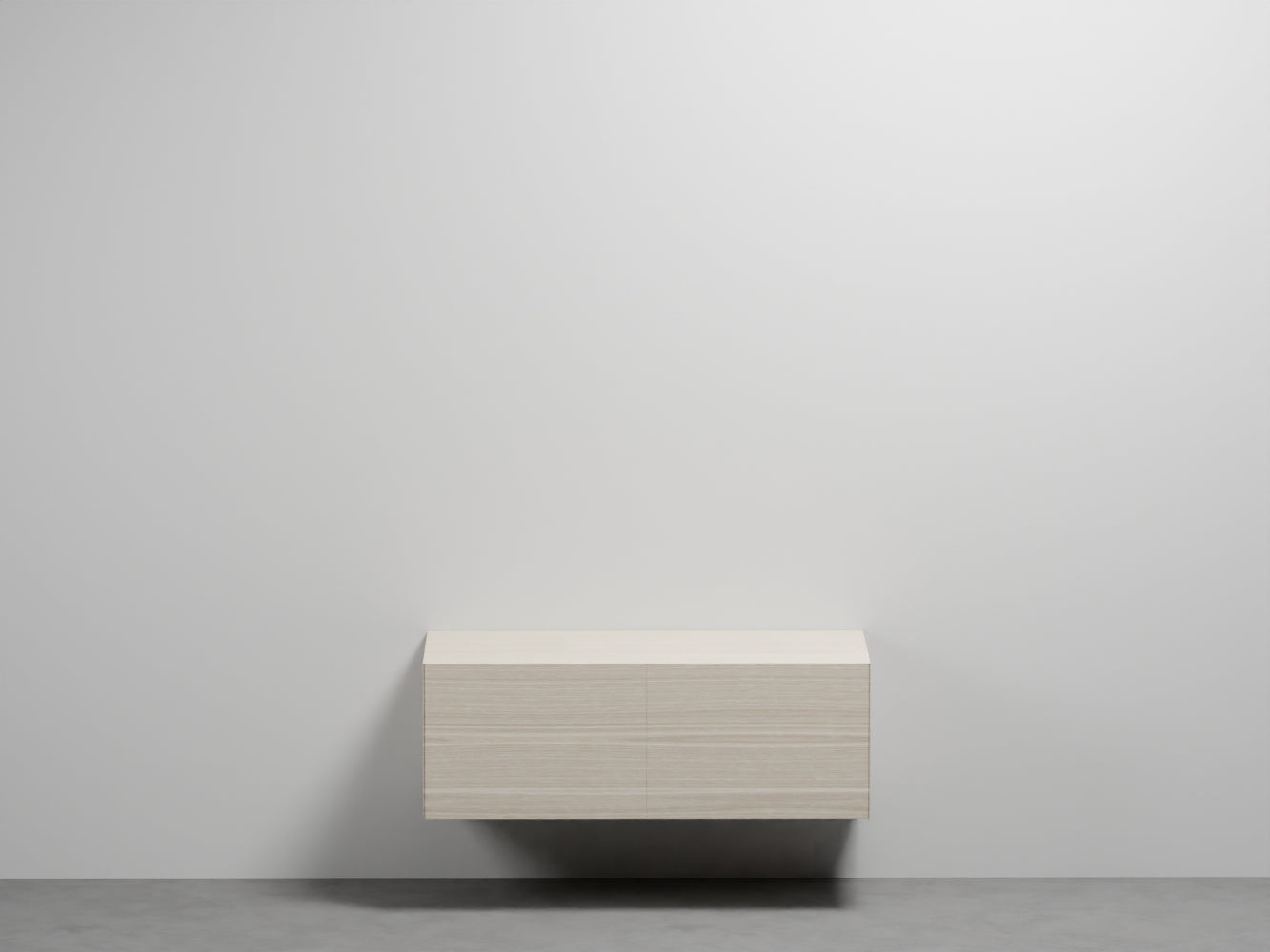 # MOBILE SOSPESO DELFO 113 con FRONTALE CASSETTI LISCIO SENZA FORI - CIELO per bagno