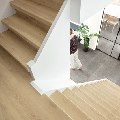 Pavimento in Laminato CLASSIC ROVERE GREZZO QUICK-STEP sistema Uniclic e compatibile con riscaldamento a pavimento per uso residenziale intenso