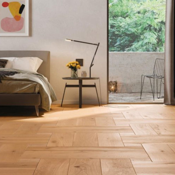 # PARQUET A DISEGNO GEOMETRIA WEAVE ROVERE - LABOR LEGNO Design concentrico, incastri su 4 lati, finitura vernice a base d’acqua