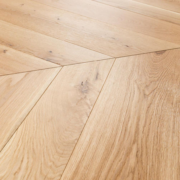 # PARQUET A DISEGNO SPINA UNGHERESE 45° MIX ROVERE - LABOR LEGNO design originale, posa a disegno elegante per ambienti luminosi