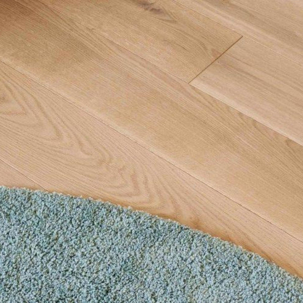 # PARQUET STRATIFICATO DECORA ROVERE - LABOR LEGNO vernice all’acqua resistente, posa incollata o flottante