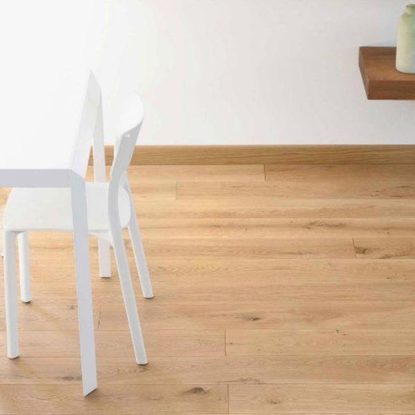 # PARQUET STRATIFICATO DECORA ROVERE - LABOR LEGNO vernice all’acqua resistente, posa incollata o flottante