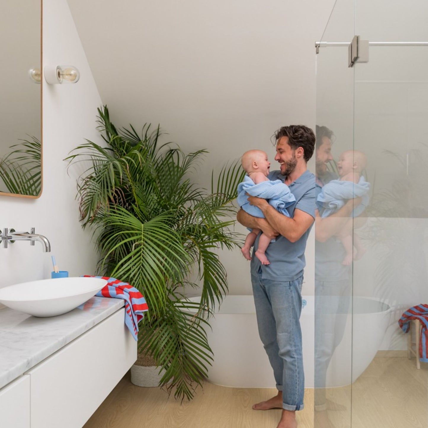 Pavimento in PVC BLOS BASE ROVERE ZENZERO QUICK-STEP effetto legno naturale impermeabile con posa Uniclic