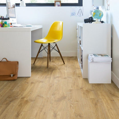 Pavimento in Laminato CREO ROVERE DELLA LUISIANA NATURALE QUICK-STEP effetto legno naturale con sistema Uniclic, classe 32 e compatibilità con riscaldamento a pavimento