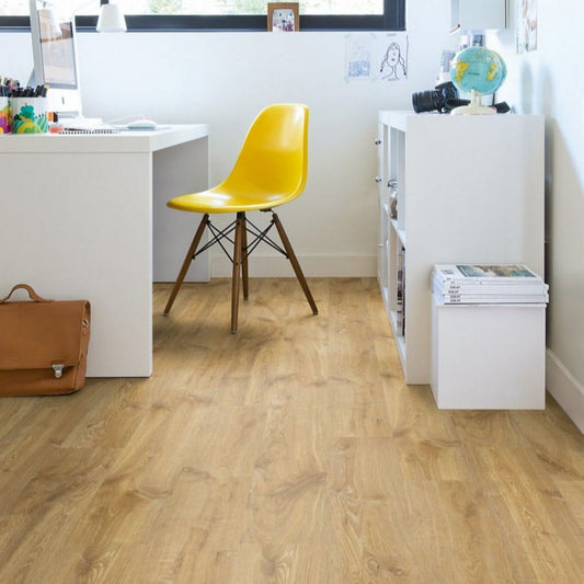 Pavimento in Laminato CREO ROVERE DELLA LUISIANA NATURALE QUICK-STEP effetto legno naturale con sistema Uniclic, classe 32 e compatibilità con riscaldamento a pavimento