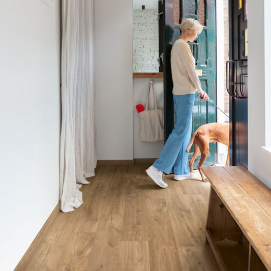Pavimento in Laminato CLASSIC ROVERE DI MEZZANOTTE NATURALE QUICK-STEP sistema di posa Uniclic per ambienti domestici