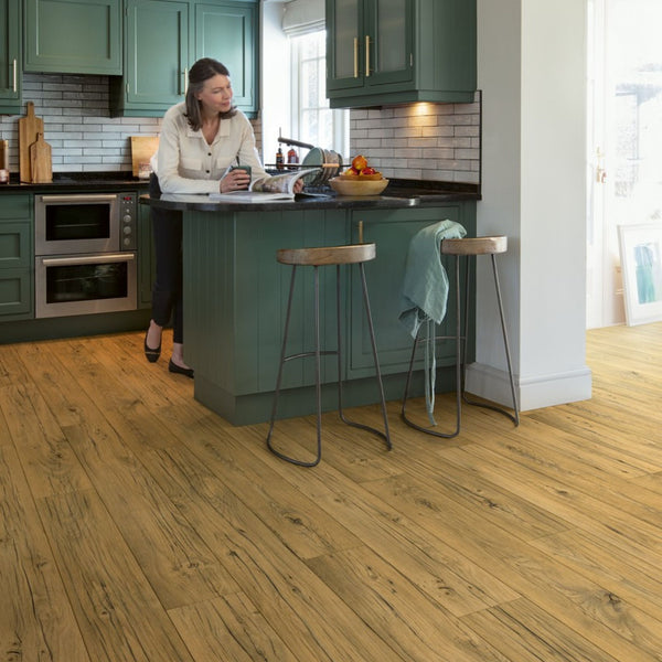 Pavimento in Laminato CAPTURE ROVERE CANYON NATURALE QUICK-STEP per chi desidera un pavimento con una resa visiva calda