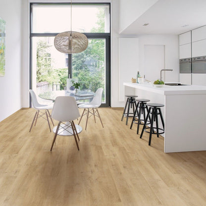 Pavimento in Laminato ELIGNA ROVERE VENEZIA NATURALE QUICK-STEP impermeabile con posa Uniclic e struttura adatta ad ambienti domestici ad alto utilizzo