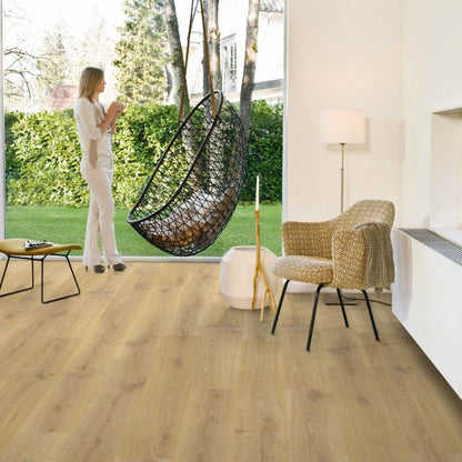 Pavimento in Laminato CREO ROVERE DEL TENNESSEE NATURALE QUICK-STEP effetto legno naturale 100% impermeabile con tecnologia Scratch Guard, sistema Uniclic